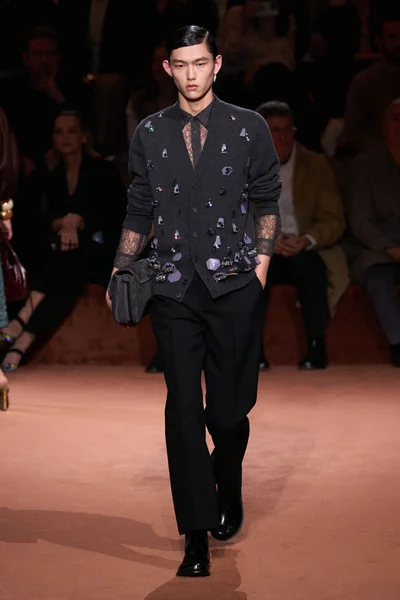 Look 59